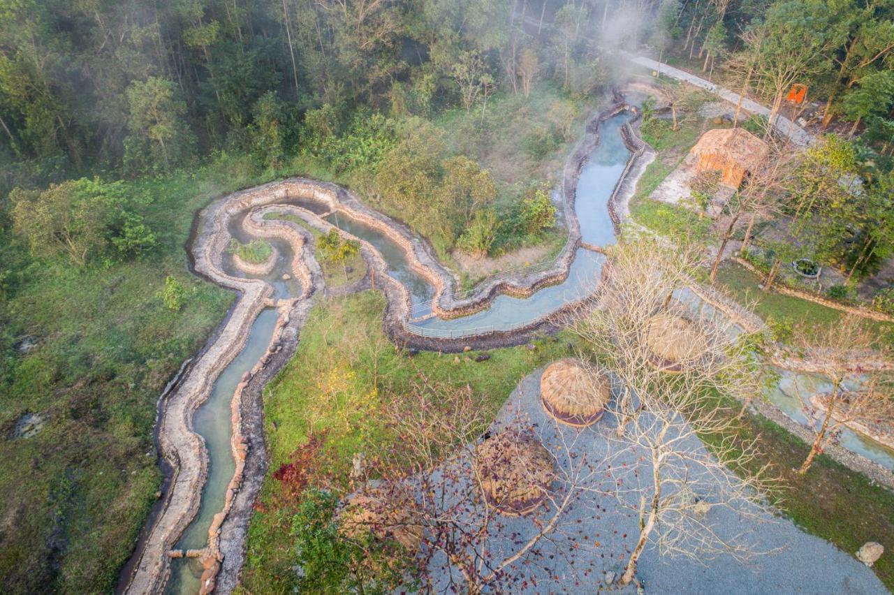 Thanh Tan Hot Springs By Fusion Hue Exteriör bild